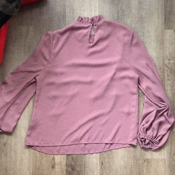 Pearl Beaded Frilled Neckline Lantern Sleeve Top shein medium - Picture 7 of 8